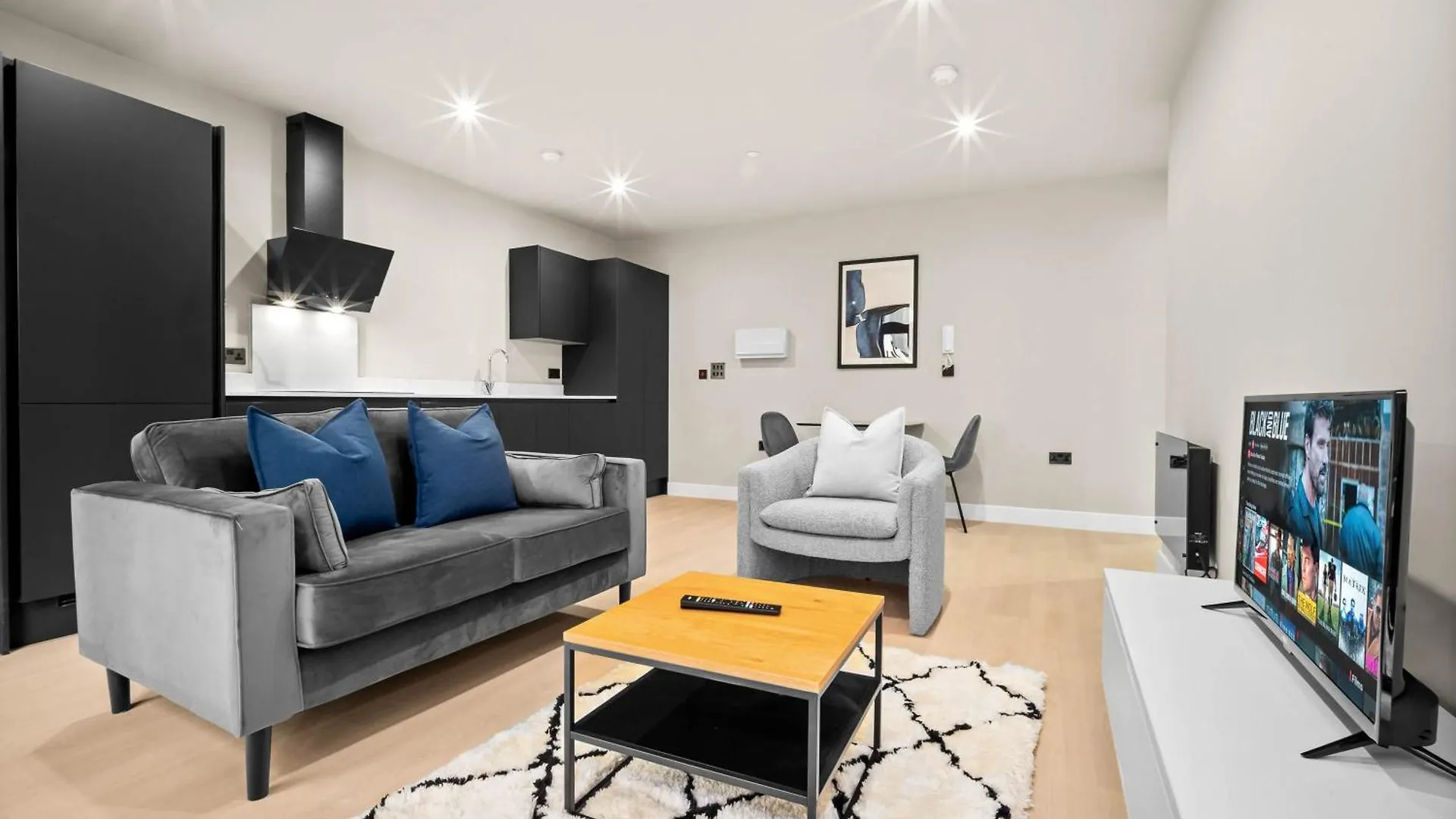 Apartment New Build 1 Bed Apt - Sheldon, Birmingham - Coventry Rd - Close To Birmingham Airport, Solihull, National Exhibit Centre, Jaguar And More United Kingdom